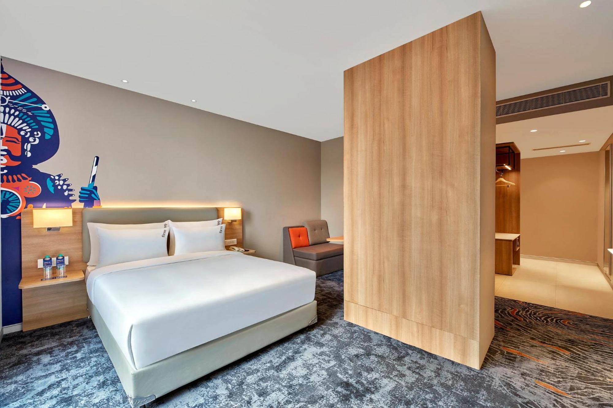 Holiday Inn Express Bengaluru Bommasandra By Ihg Kammasandra Eksteriør bilde